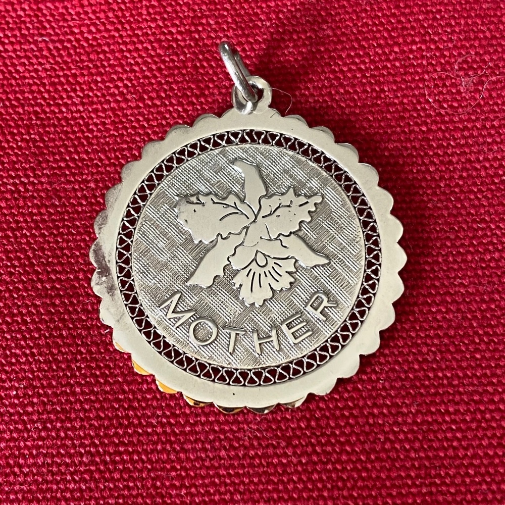 Mother I Mother's Day I Silver I Charm I Pendant